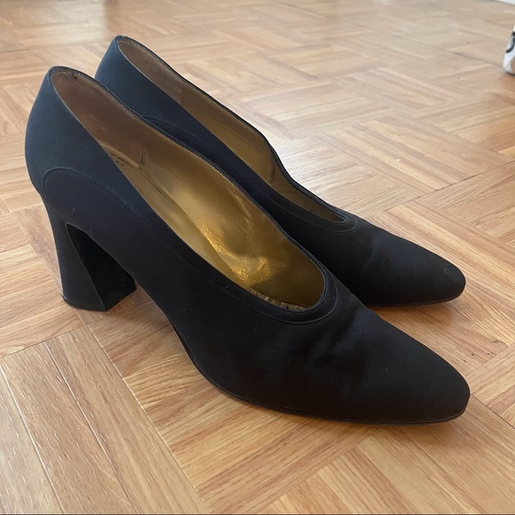 YSL Vintage Yves Saint Laurent Black Closed Toe Mod Classic Pumps Heels size 9 - Picture 8 of 8